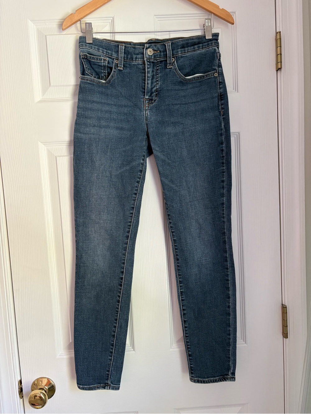 Lucky Brand Womens Ava Skinny Jeans in Medium Blue Wash - mid rise